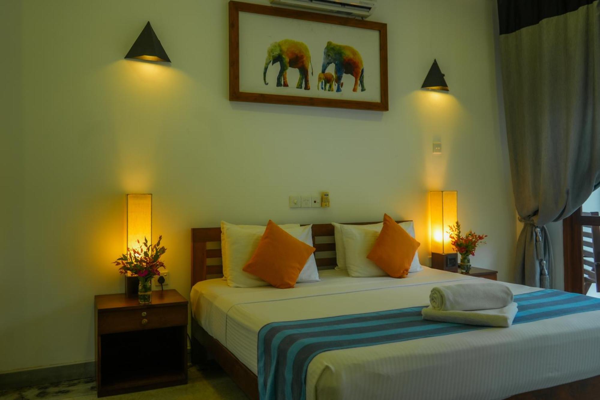 Hotel Athgira Udawalawe Exterior foto
