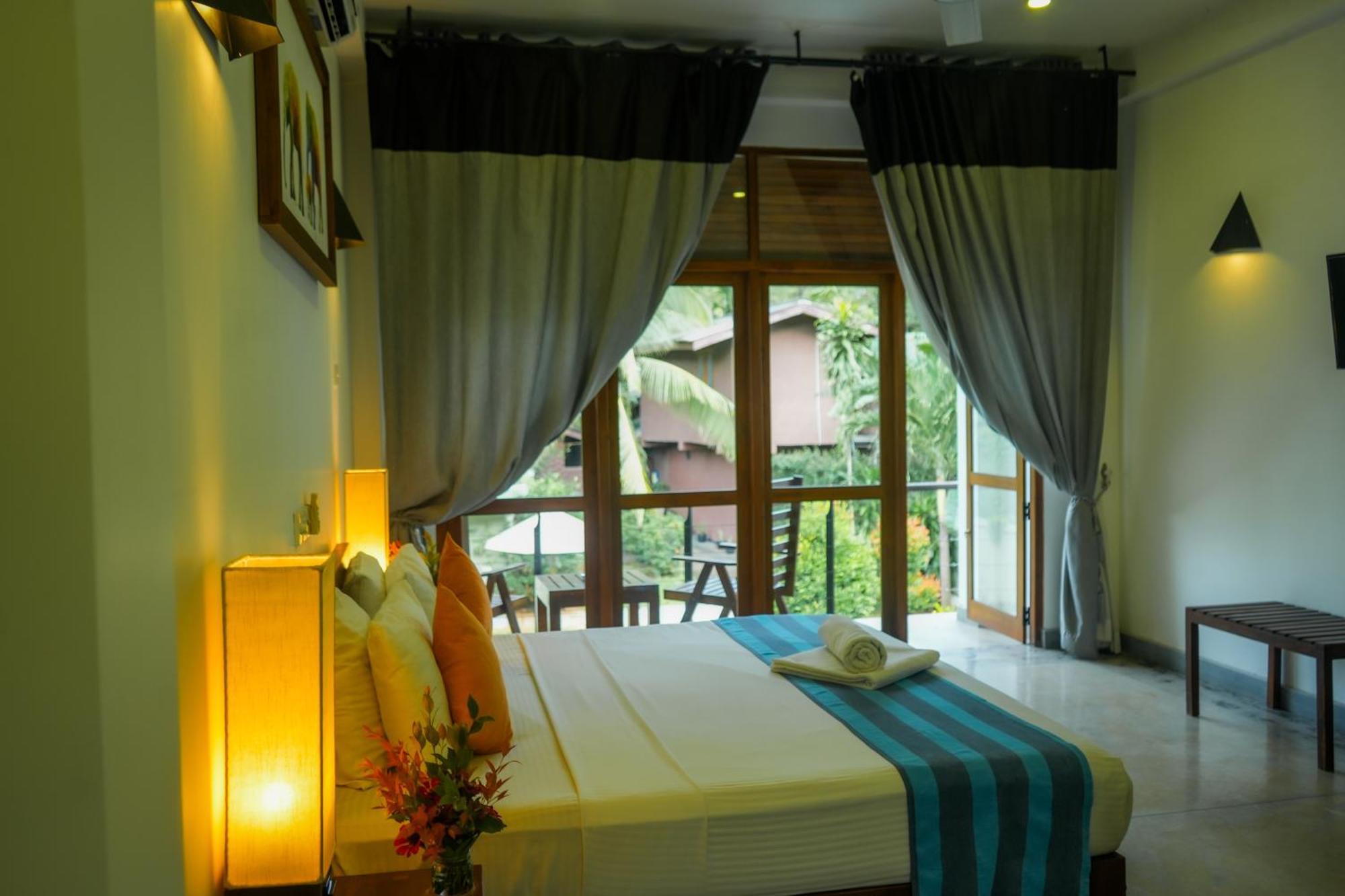 Hotel Athgira Udawalawe Exterior foto