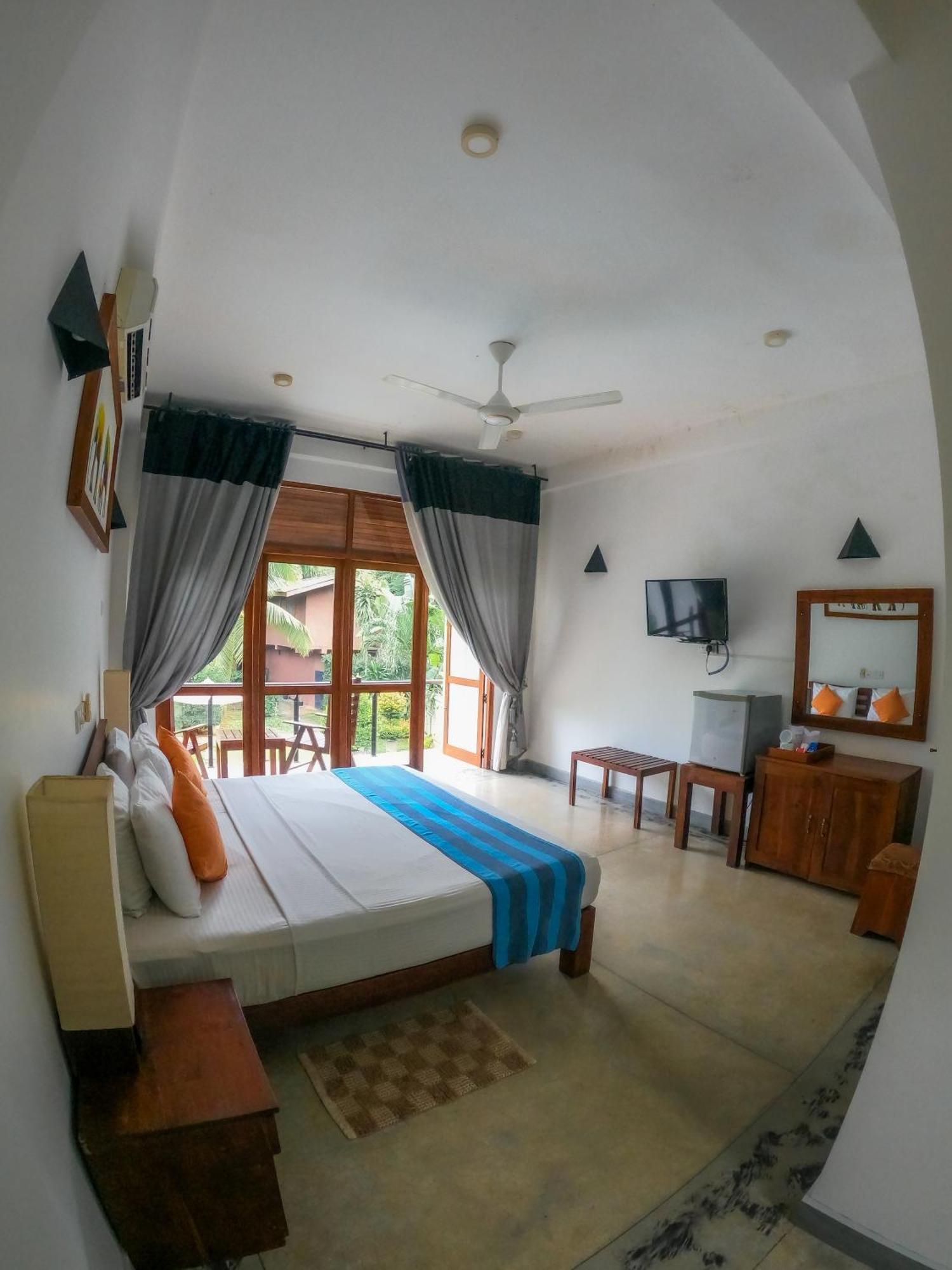Hotel Athgira Udawalawe Exterior foto